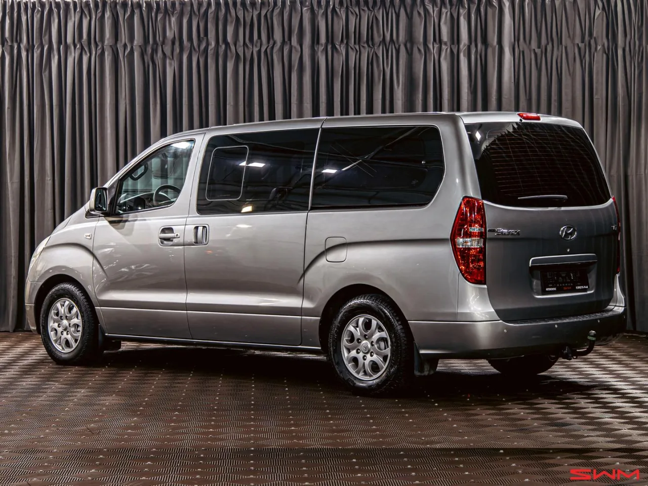 Hyundai Grand Starex