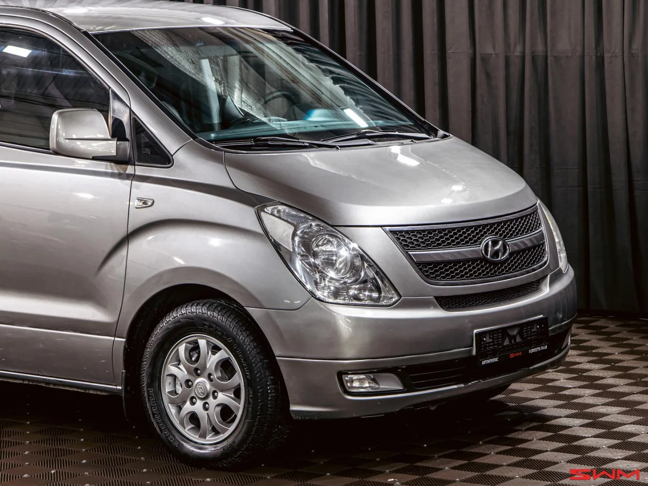 Hyundai Grand Starex