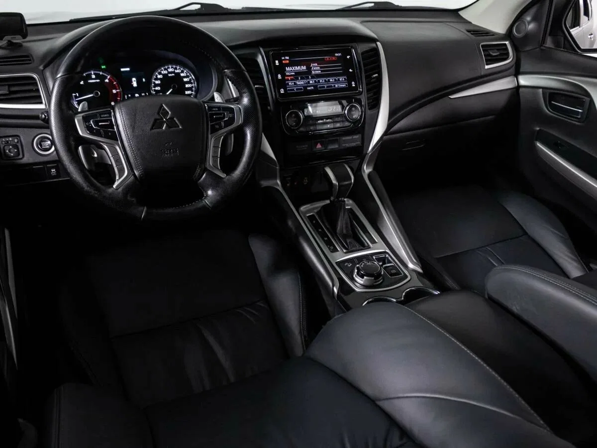 Mitsubishi Pajero Sport