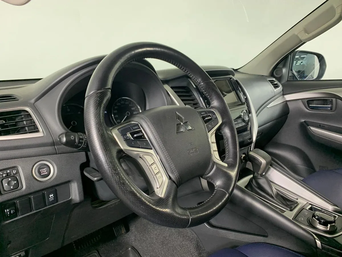 Mitsubishi Pajero Sport