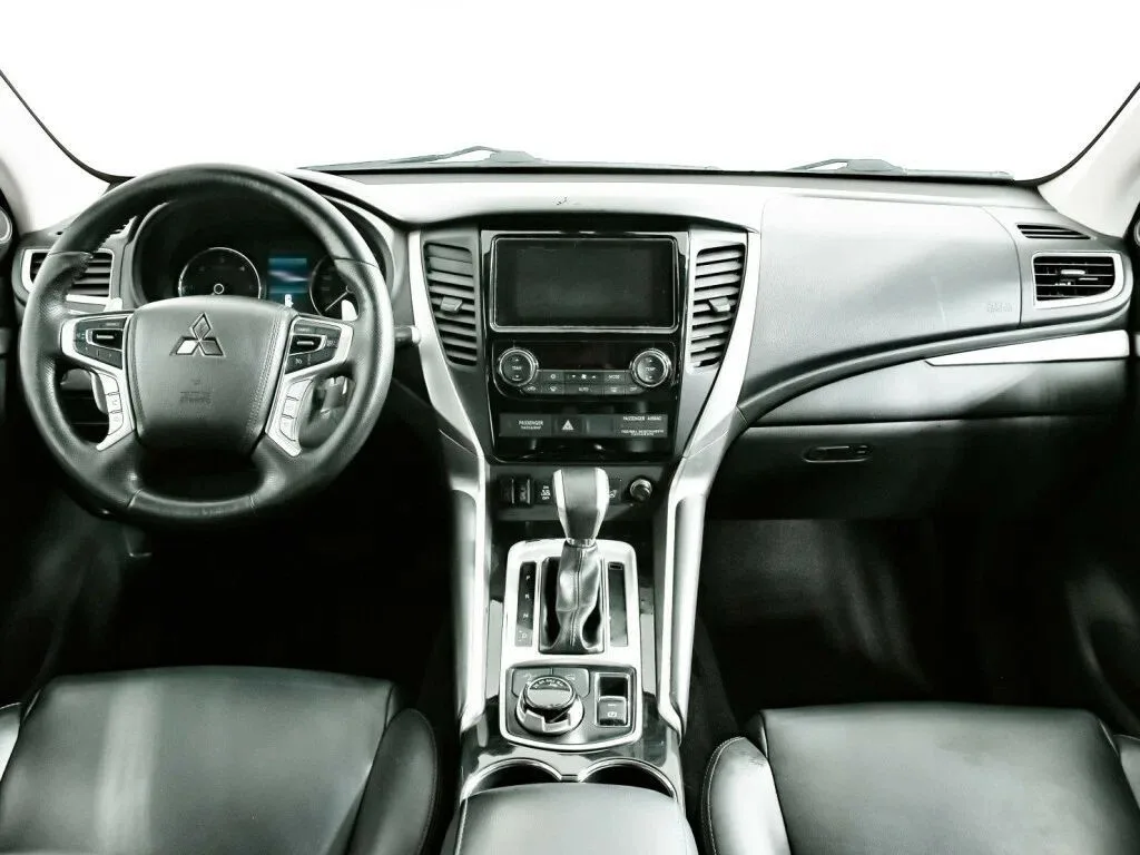 Mitsubishi Pajero Sport