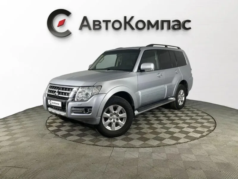 Mitsubishi Pajero 2014