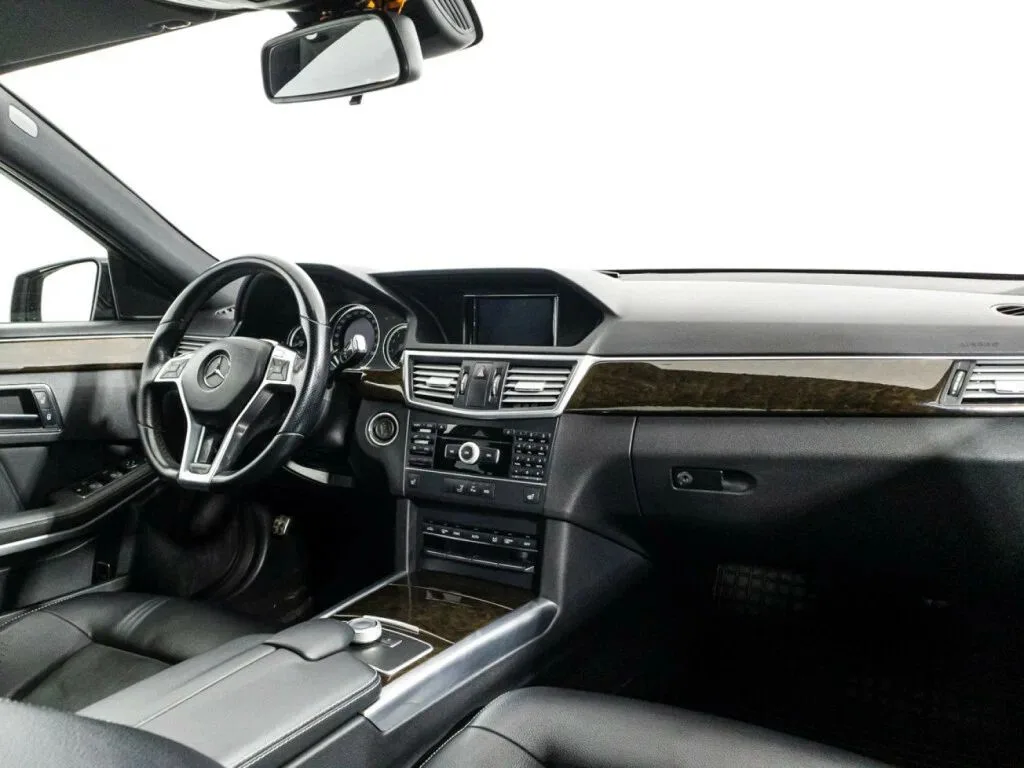 Mercedes-Benz E-Класс