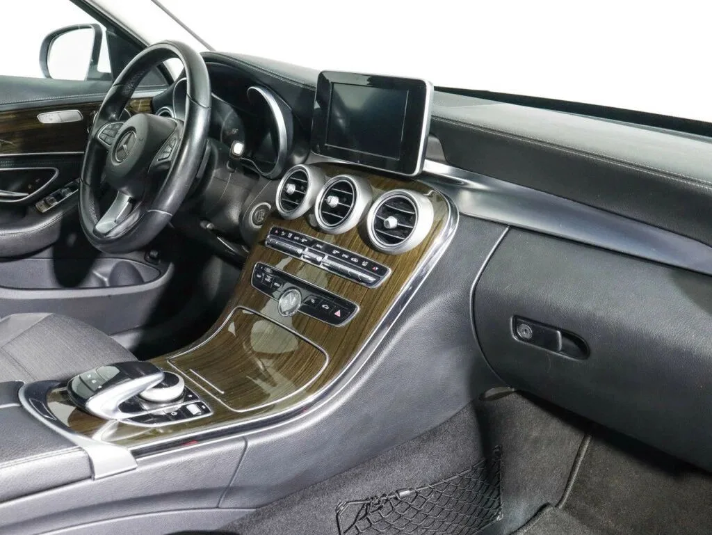 Mercedes-Benz C-Класс