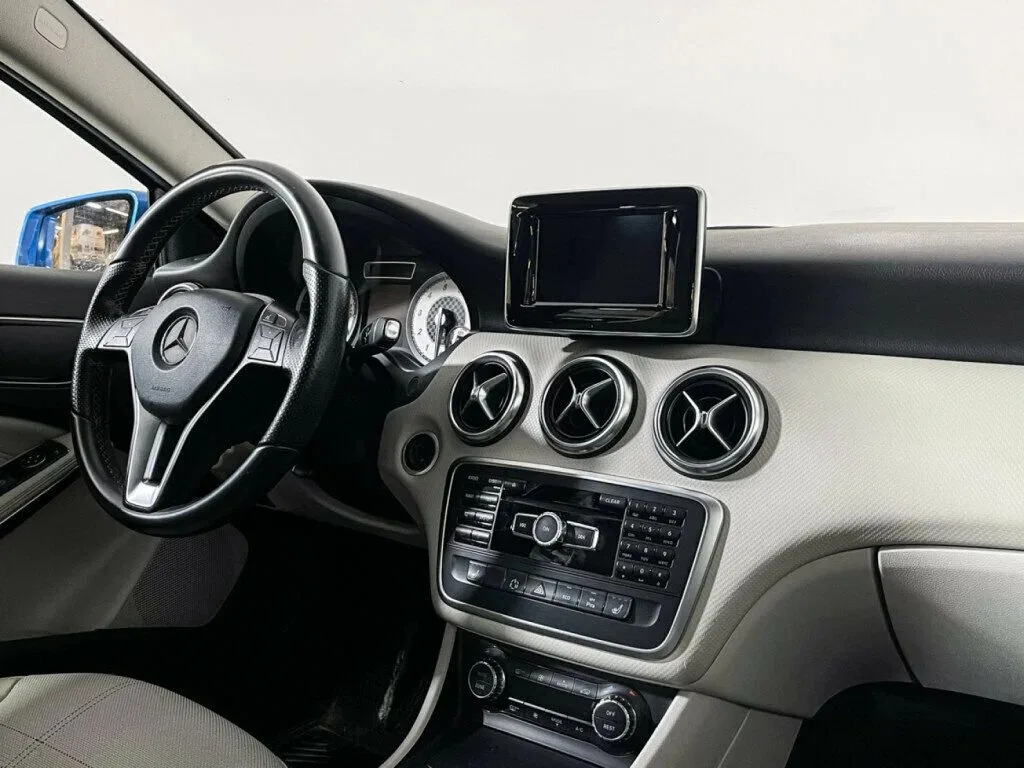 Mercedes-Benz A-Класс