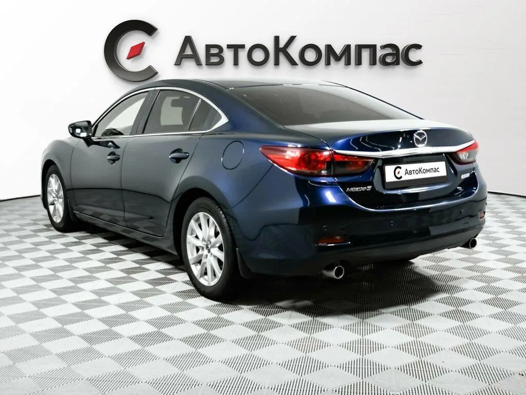 Mazda 6