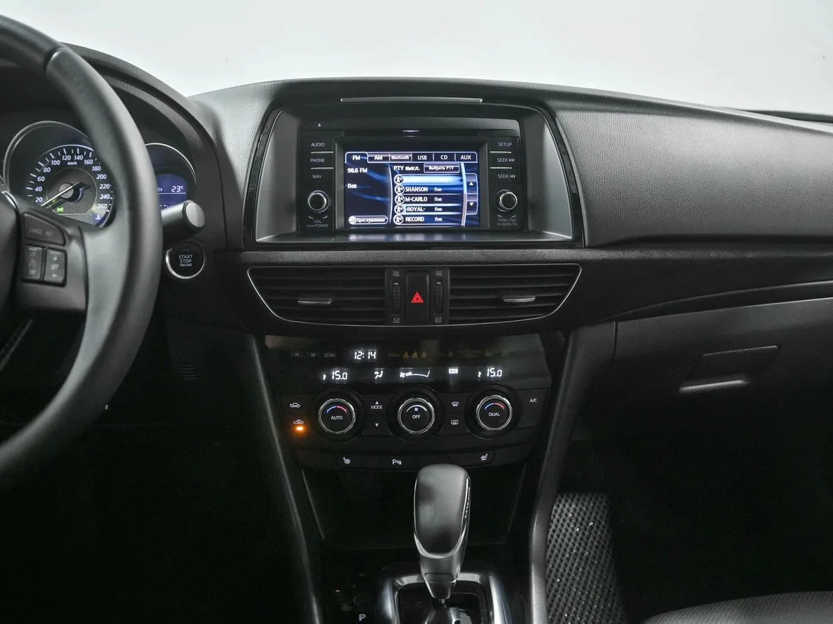 Mazda 6