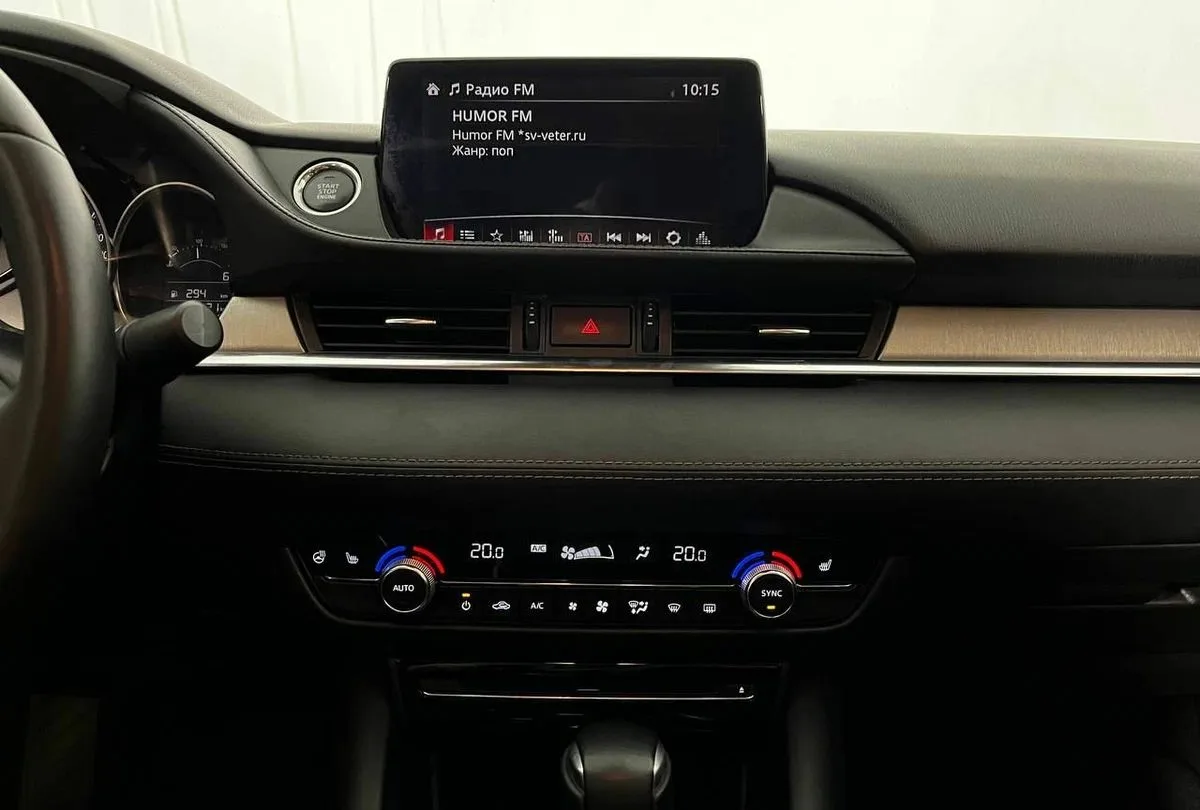 Mazda 6