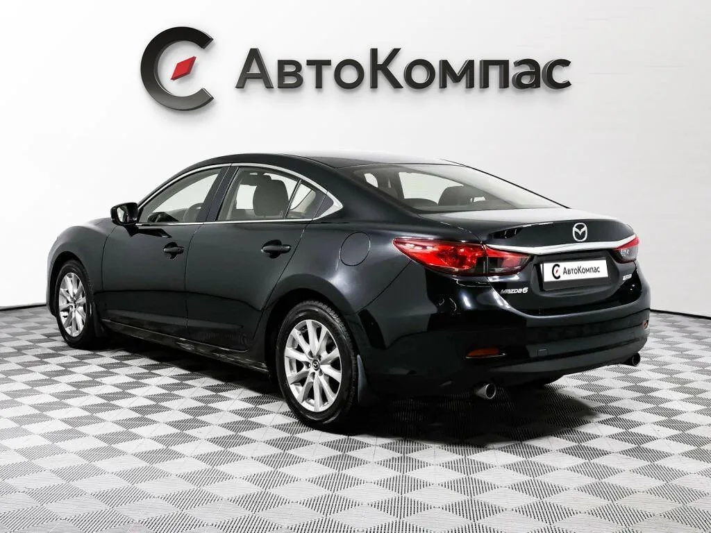 Mazda 6