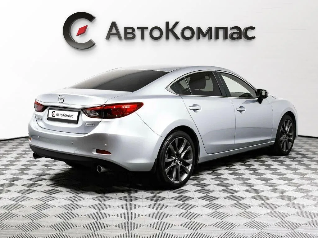 Mazda 6