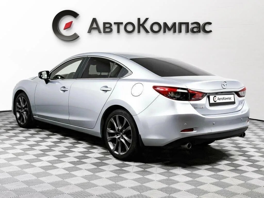 Mazda 6