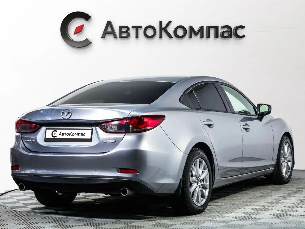 Mazda 6
