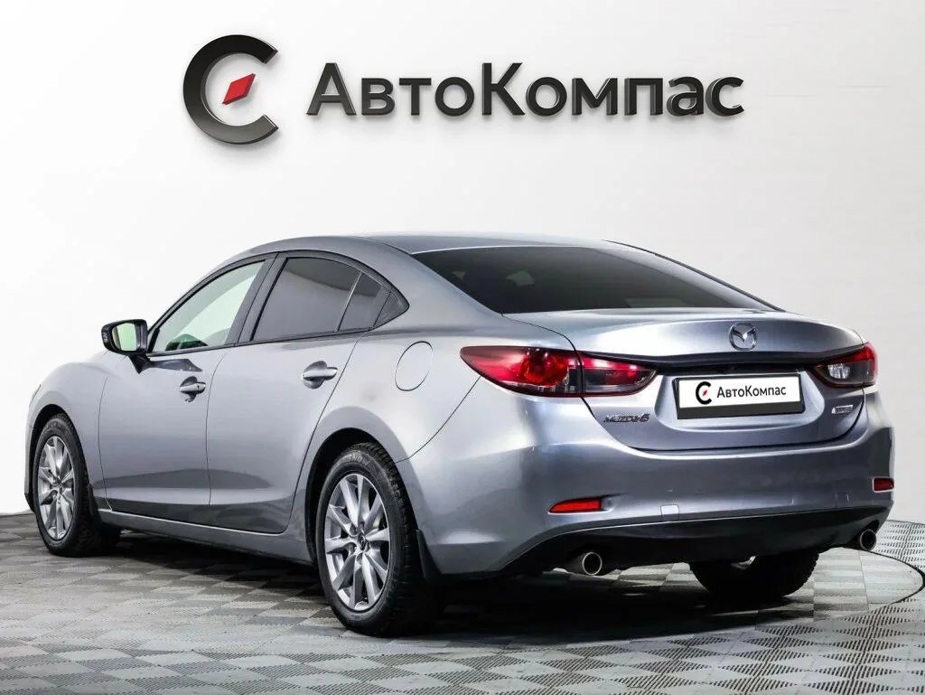 Mazda 6