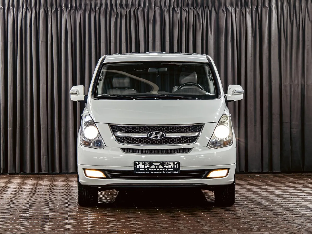 Hyundai Grand Starex