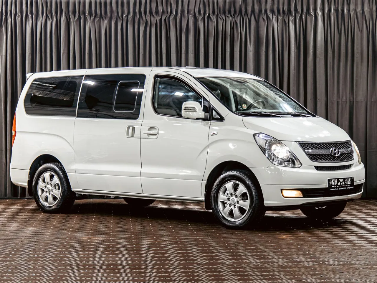 Hyundai Grand Starex