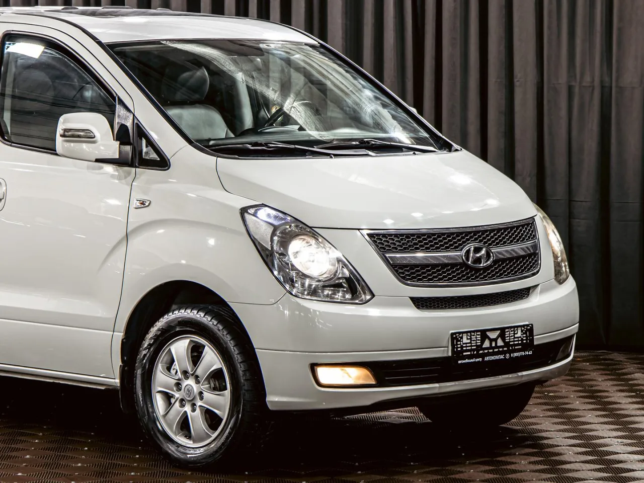 Hyundai Grand Starex