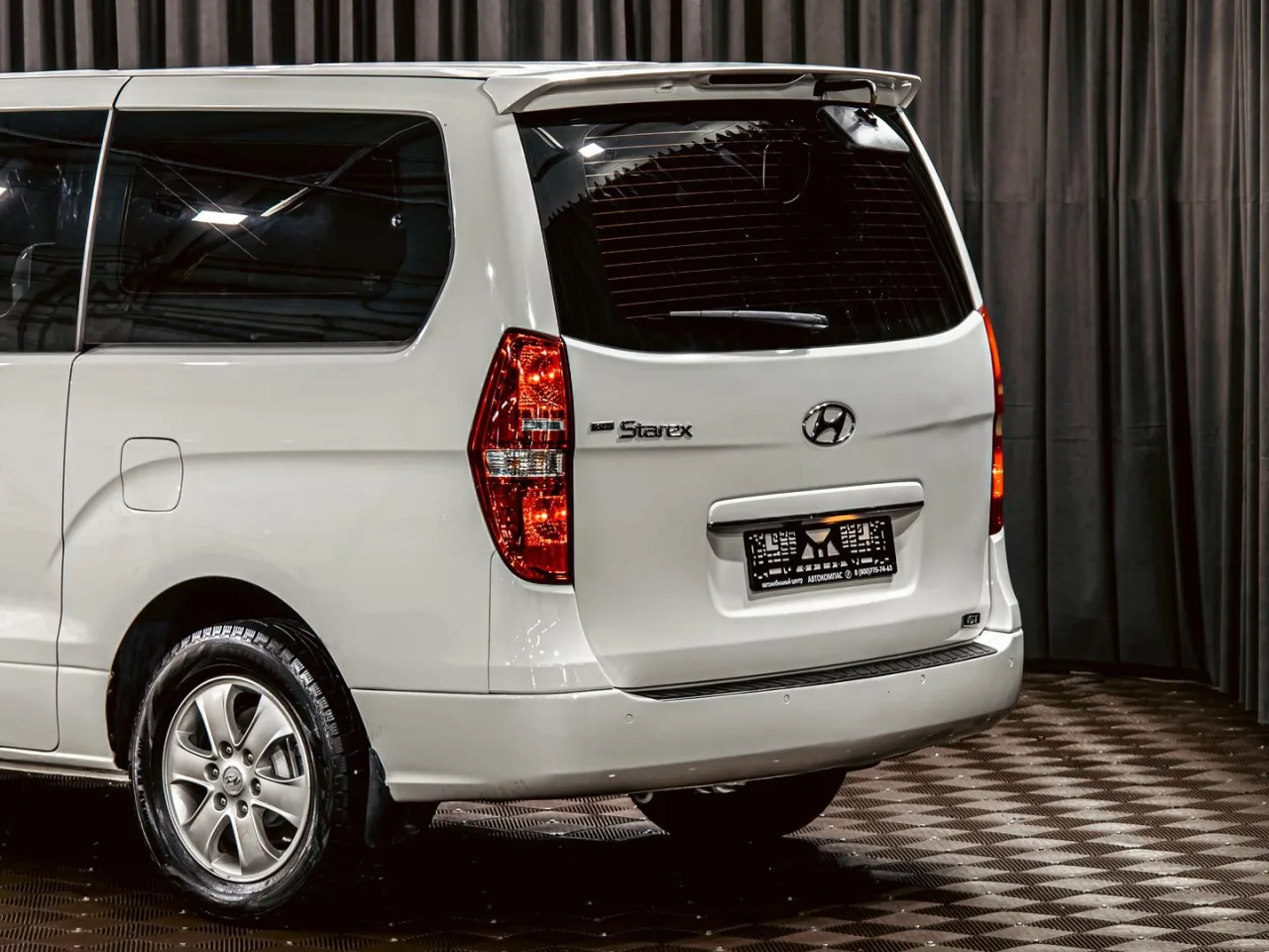 Hyundai Grand Starex