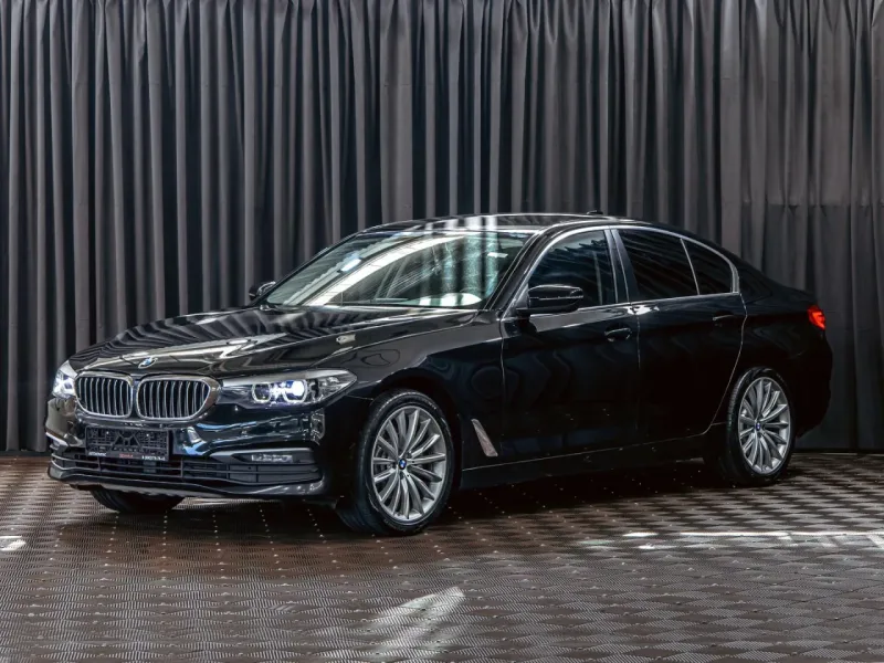 BMW 5 серии 2019
