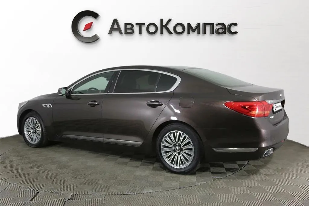 Kia Quoris