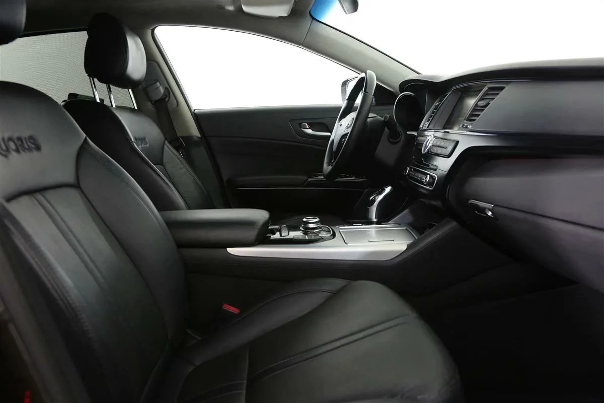 Kia Quoris