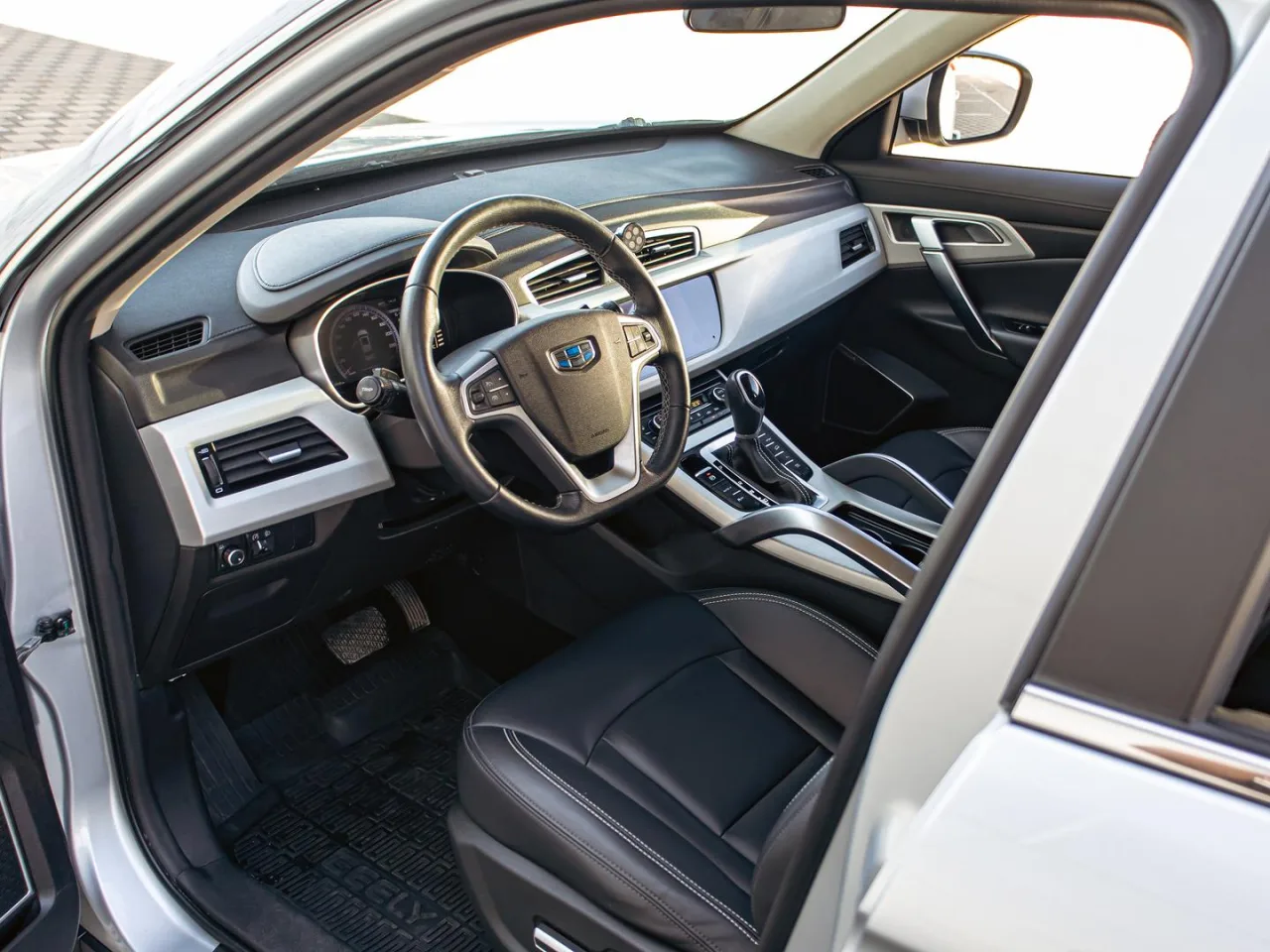 Geely Atlas