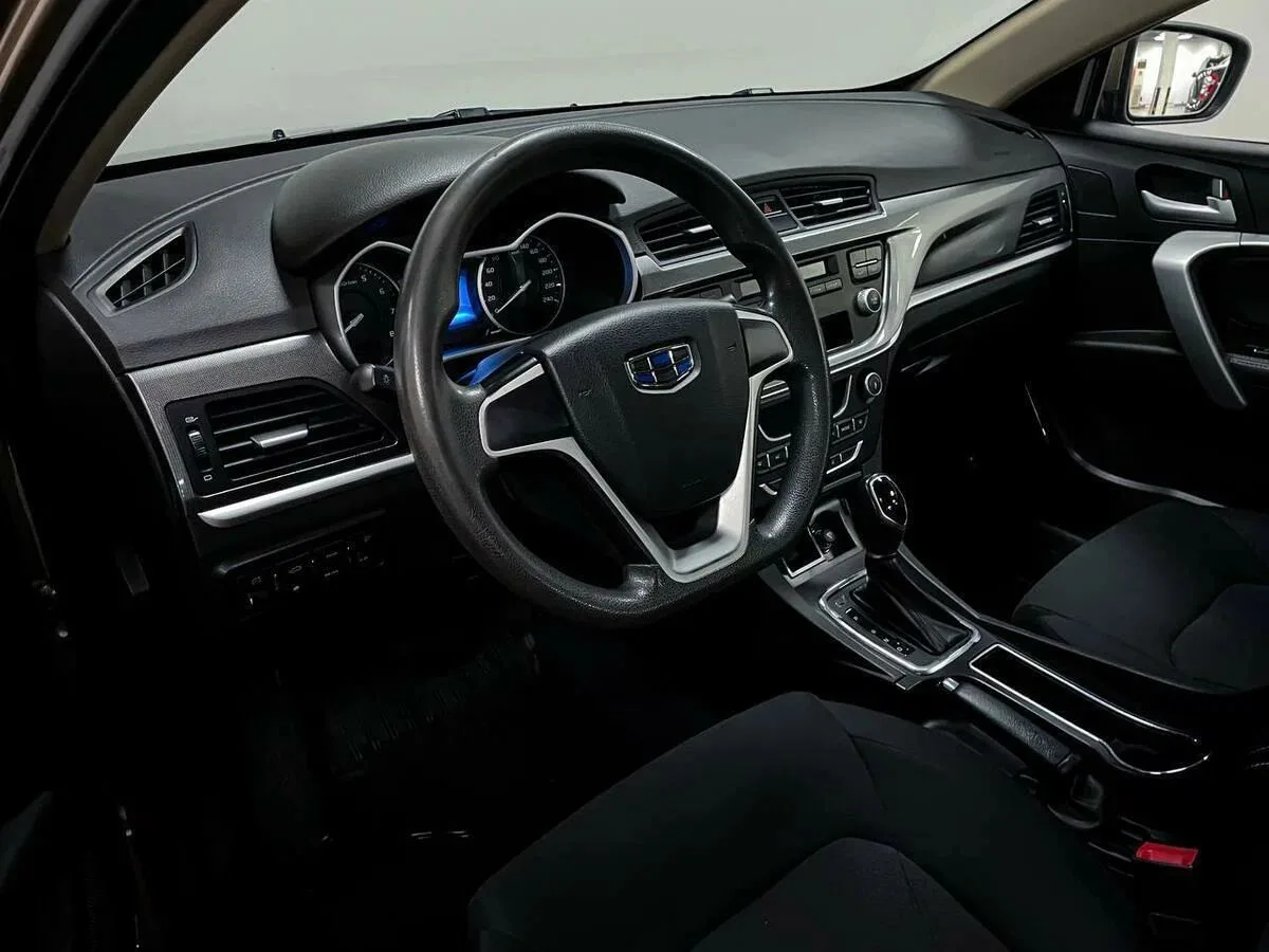 Geely Emgrand 7