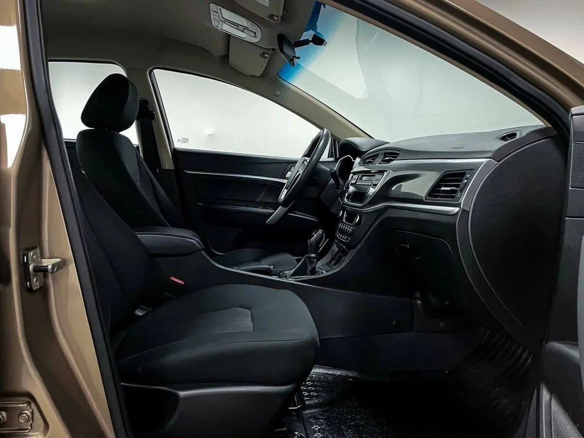Geely Emgrand 7