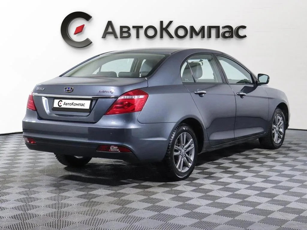 Geely Emgrand 7
