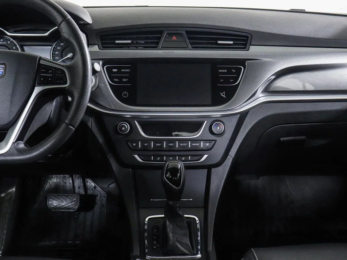 Geely Emgrand 7