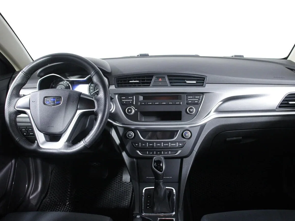 Geely Emgrand 7