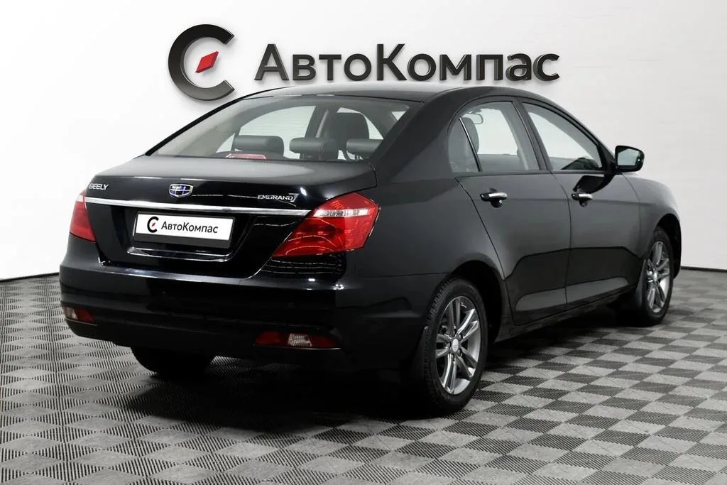 Geely Emgrand 7