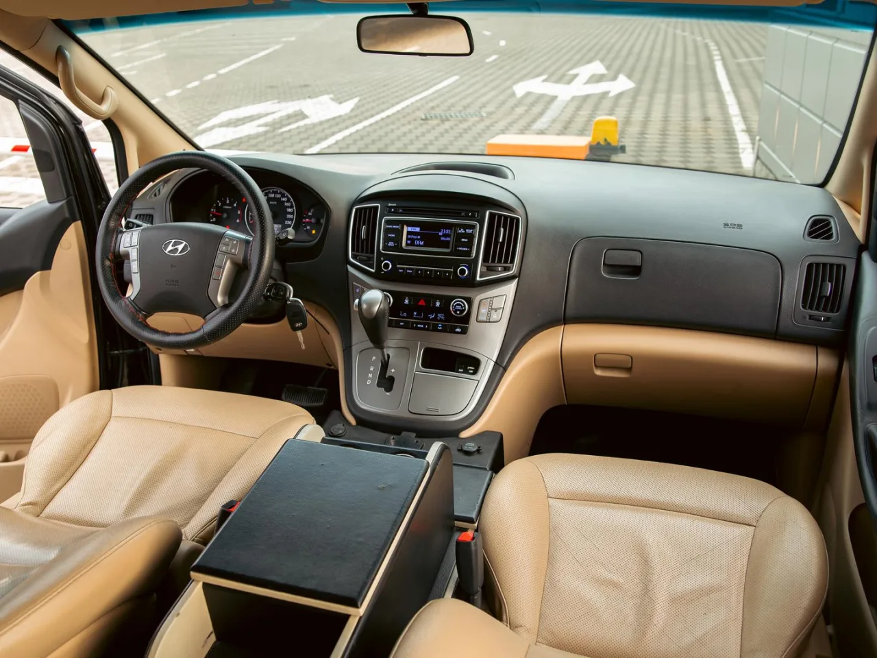 Hyundai H-1