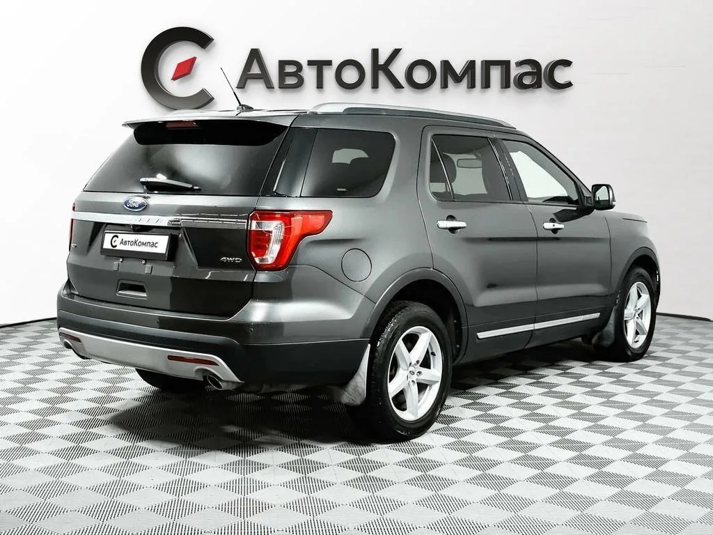 Ford Explorer