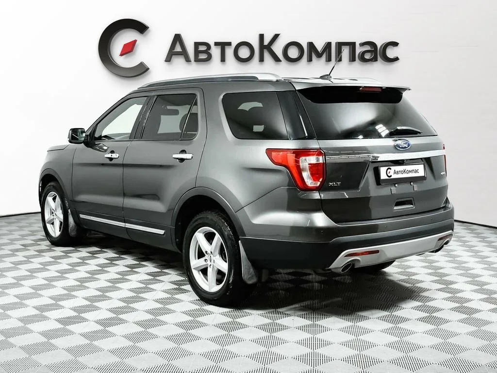 Ford Explorer