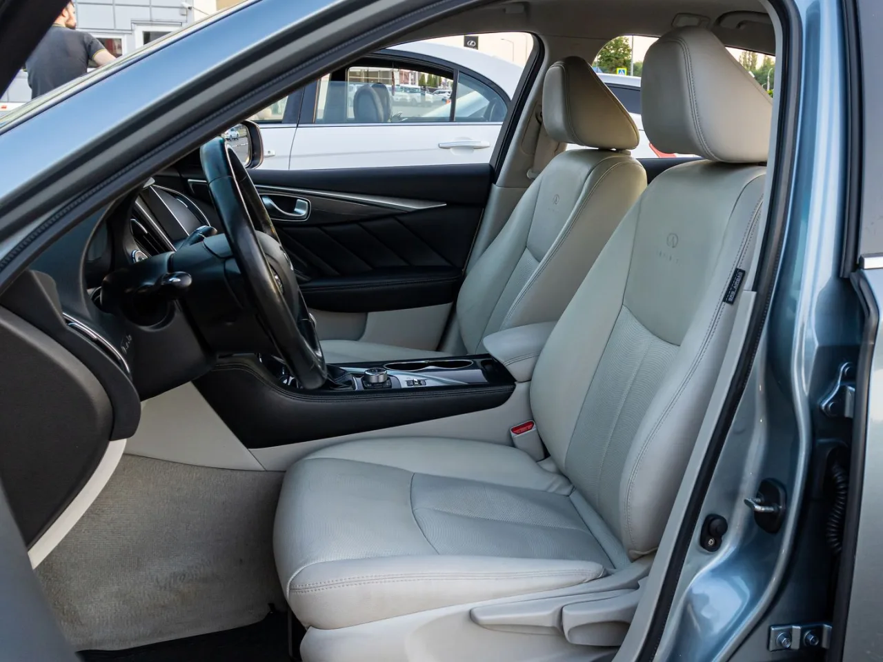 Infiniti Q50