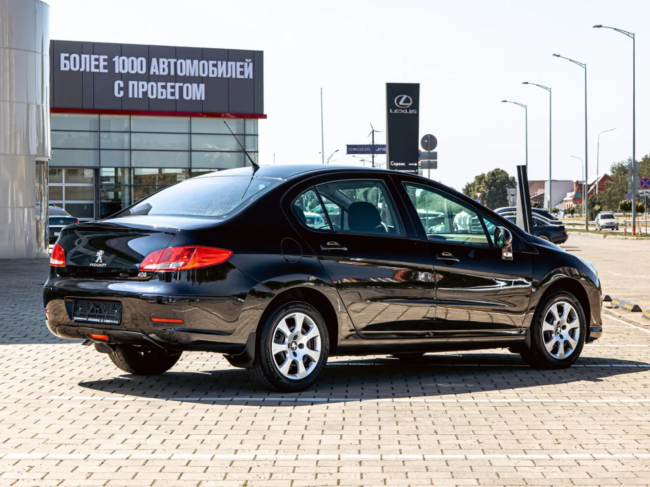 Peugeot 408