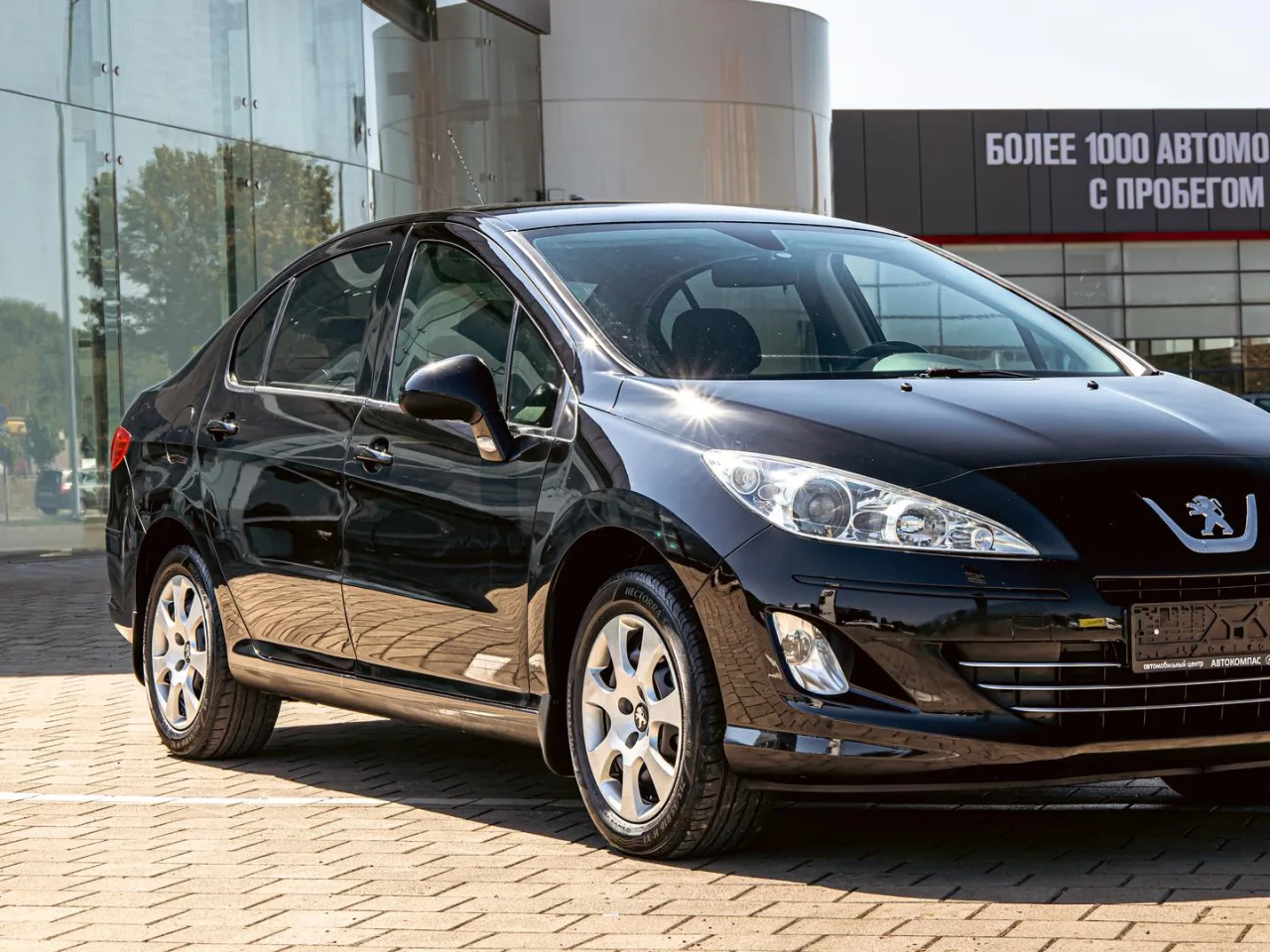 Peugeot 408