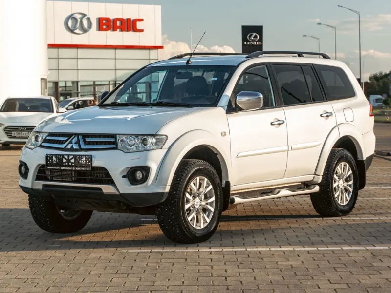 Mitsubishi Pajero Sport 2016