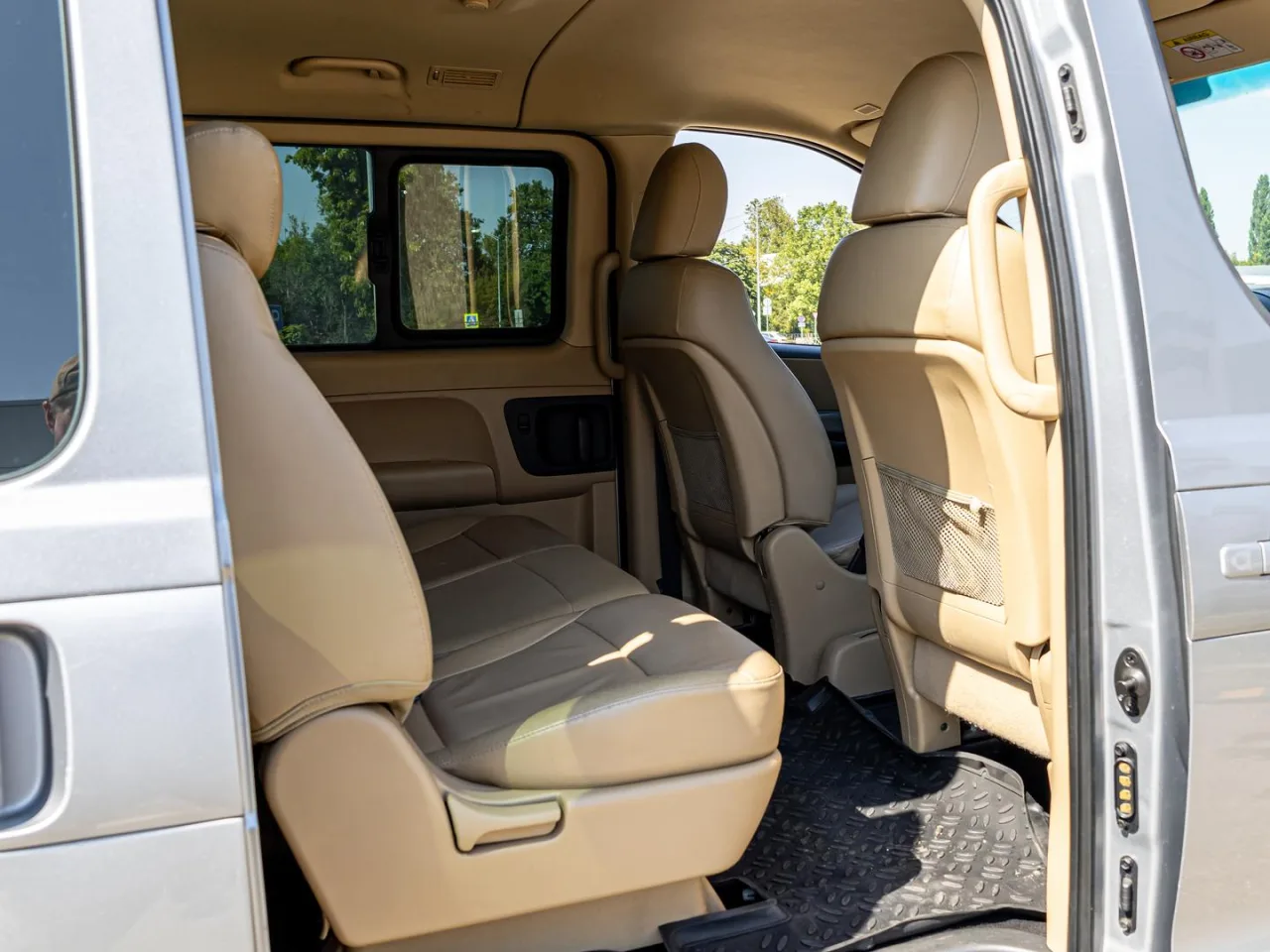 Hyundai H-1