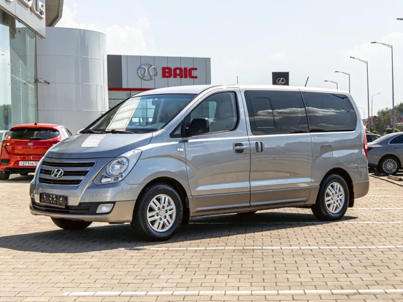 Hyundai H-1 2018
