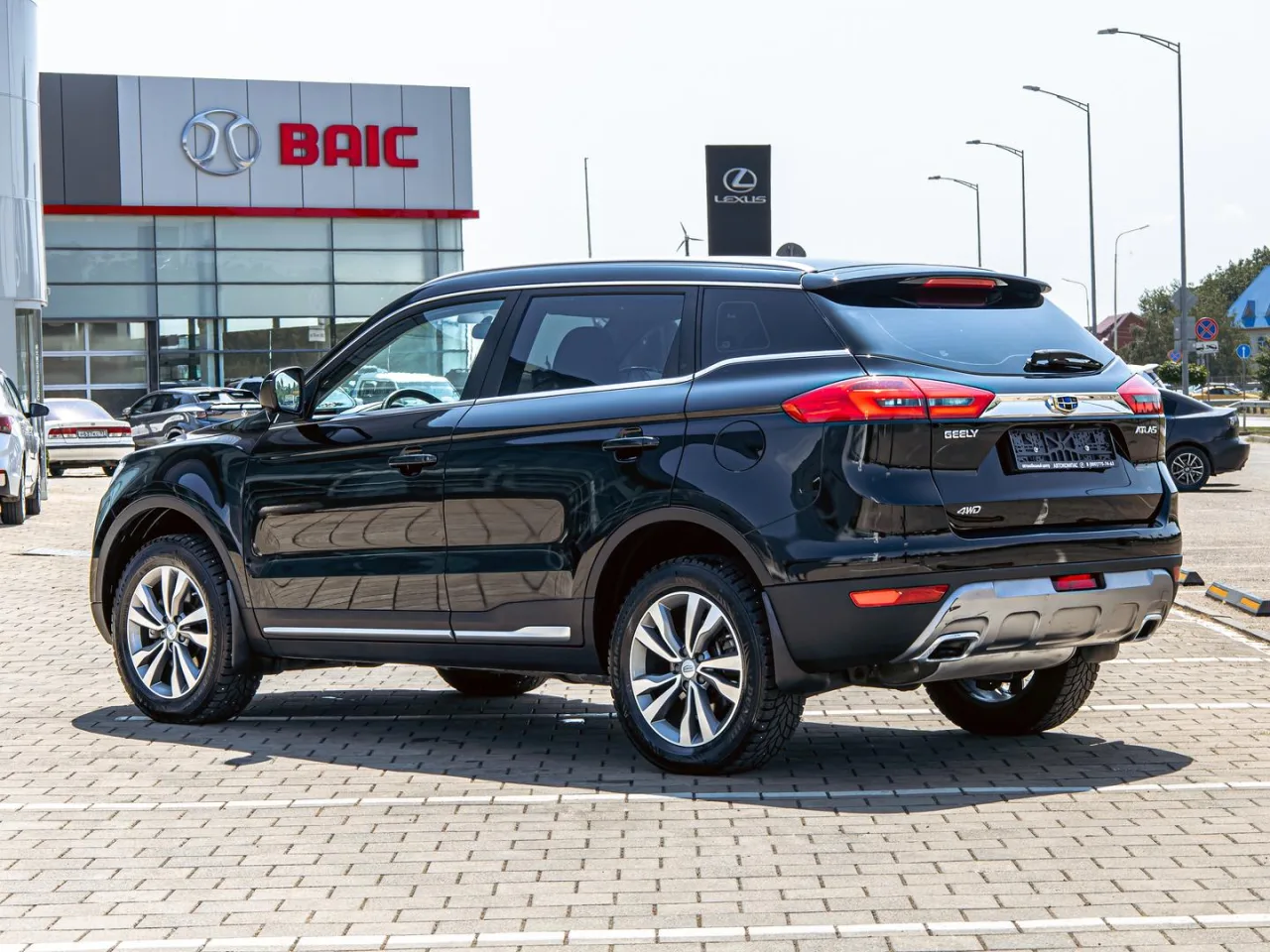 Geely Atlas