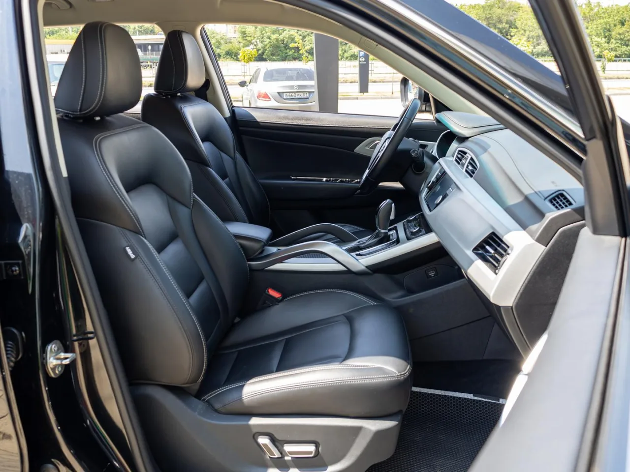 Geely Atlas