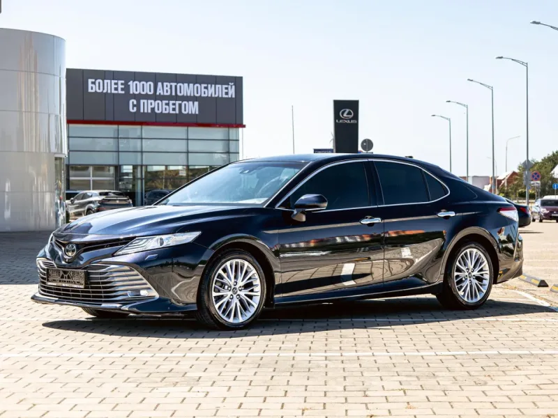 Toyota Camry 2021