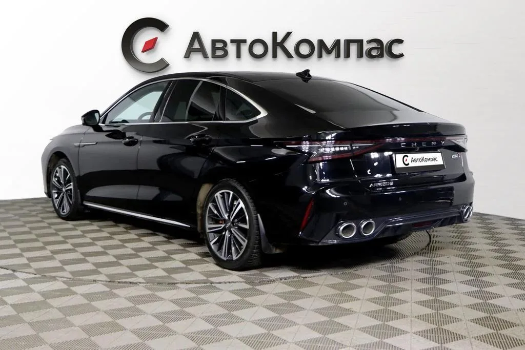 Chery Arrizo 8