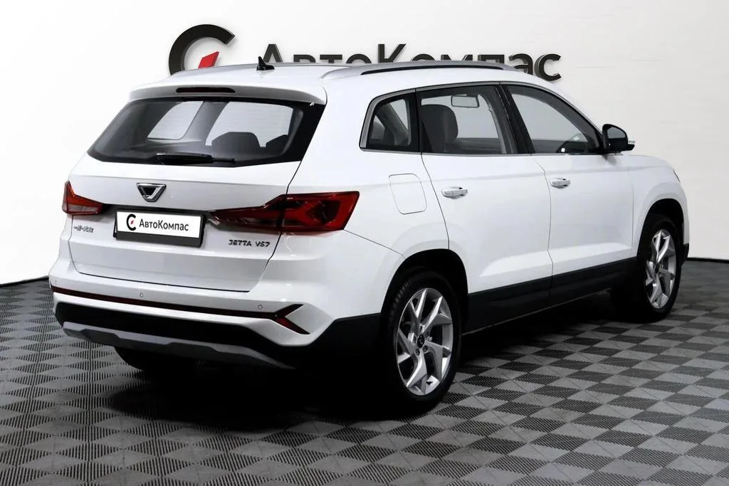Jetta VS7