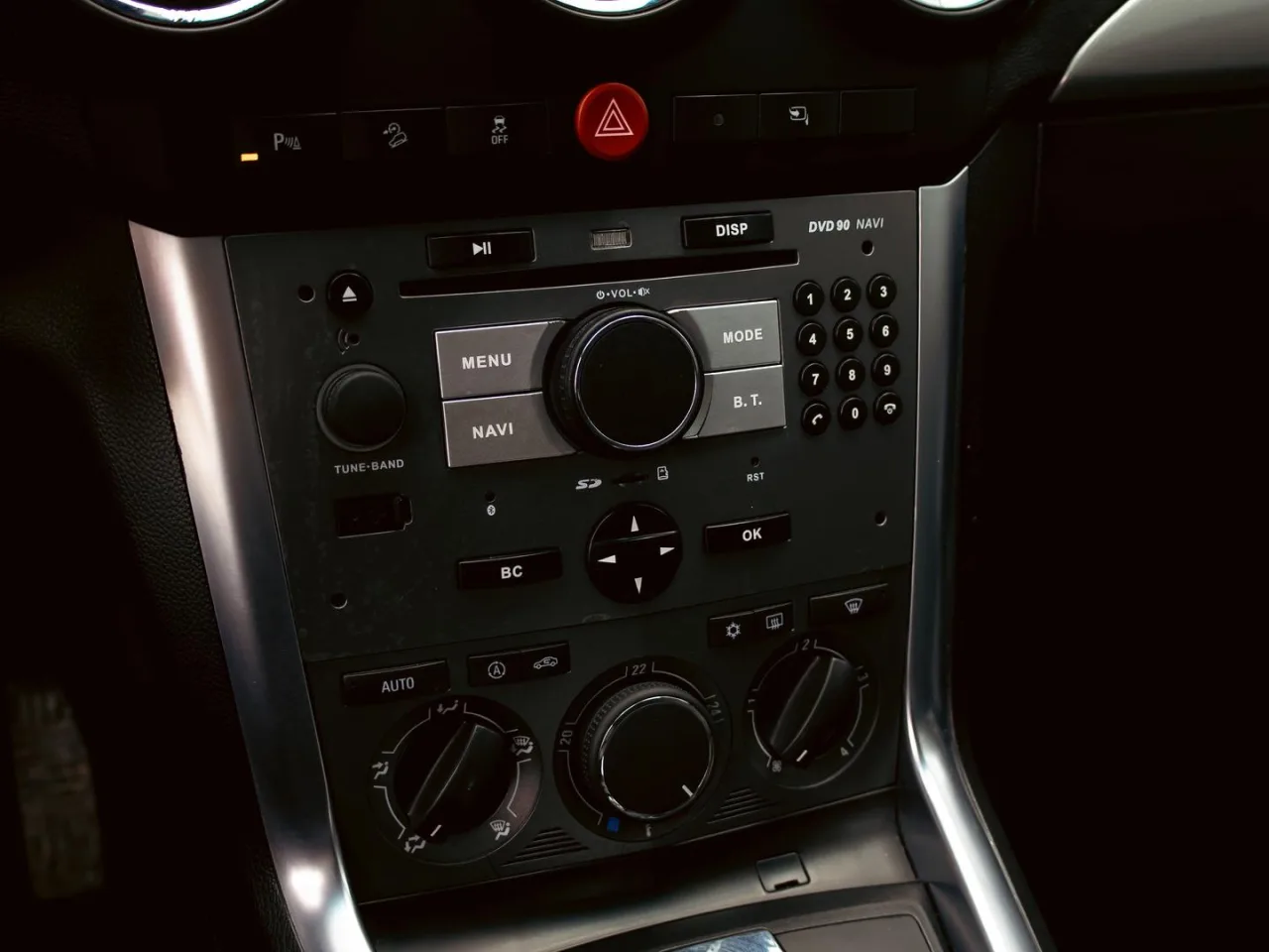 Opel Antara