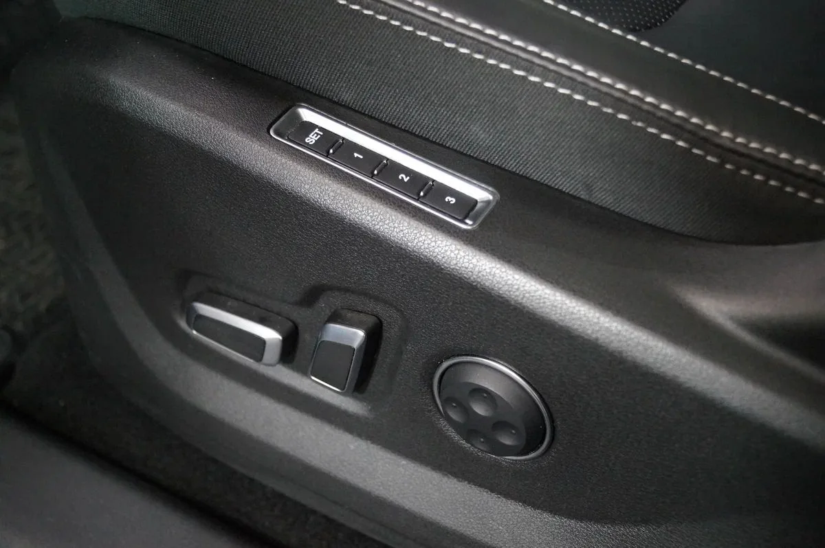JAC JS6