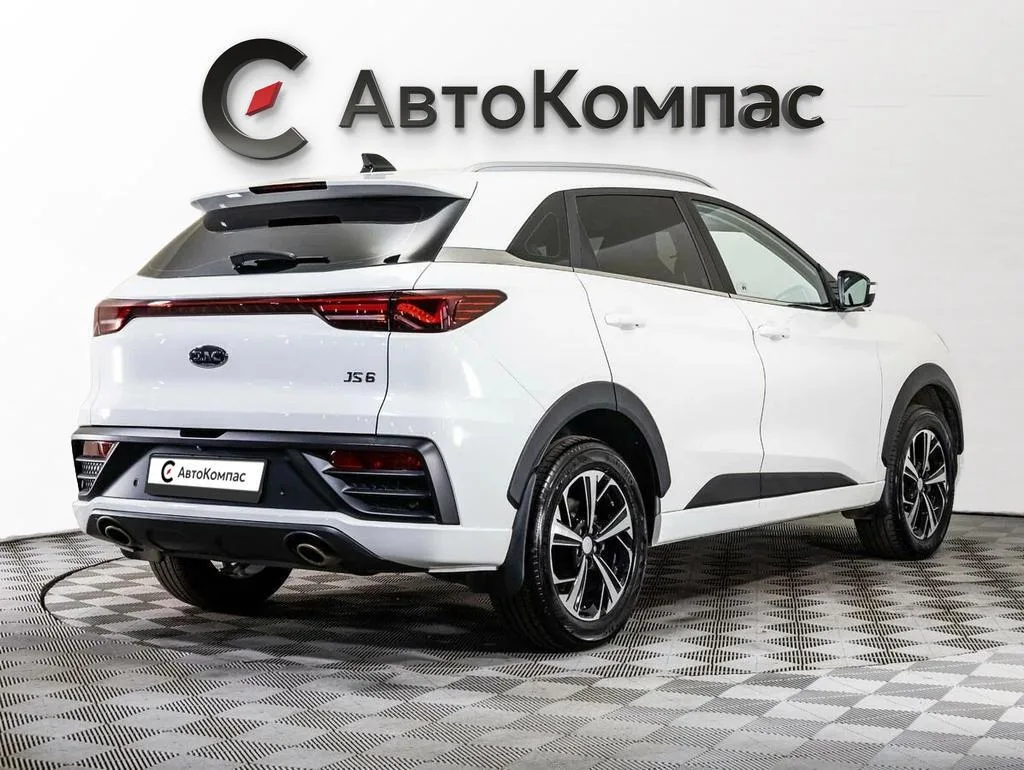 JAC JS6