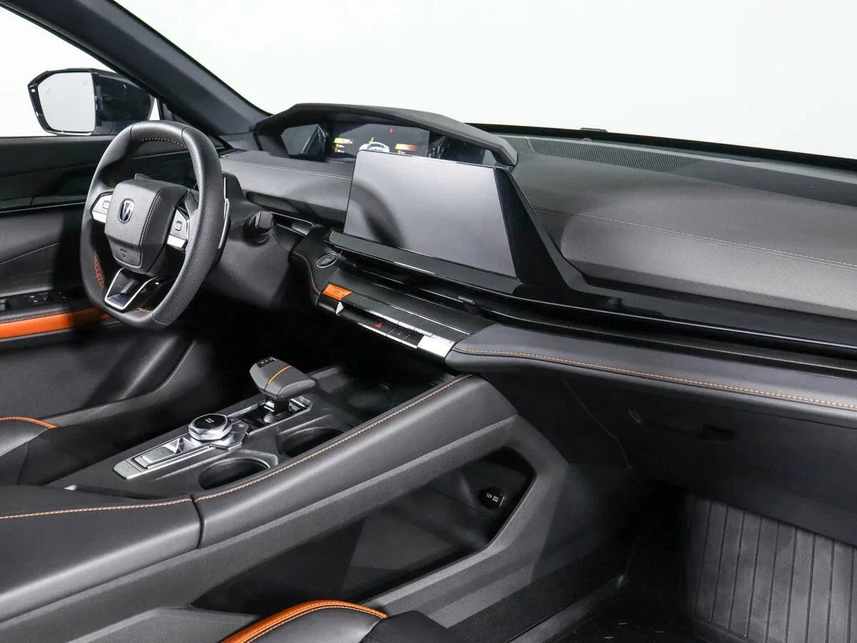 Changan UNI-V