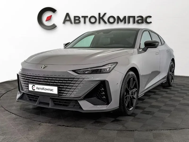 Changan UNI-V 2025